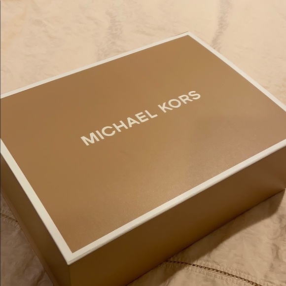 MICHAEL Michael Kors Black Cassie Heels - Picture 11 of 11